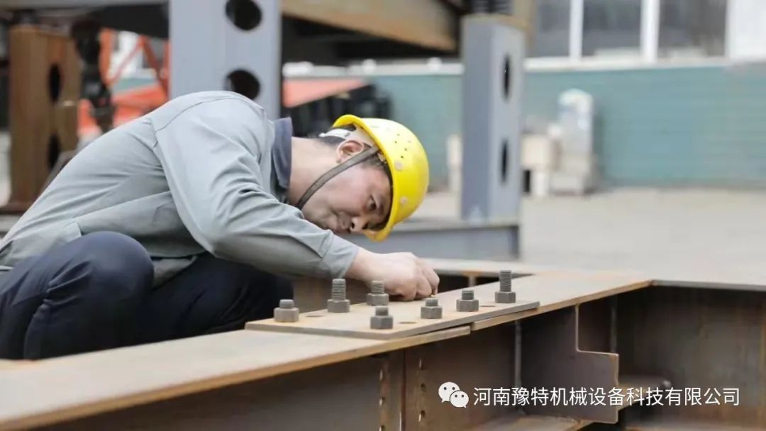 影響橢圓振動(dòng)篩處理能力的因素都有哪些？